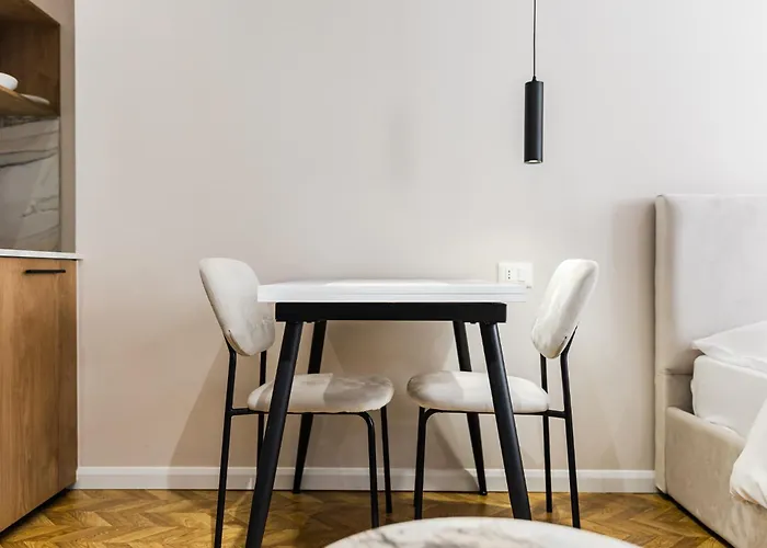 Cozy - Serenitas 2 By Pikhost Τίρανα