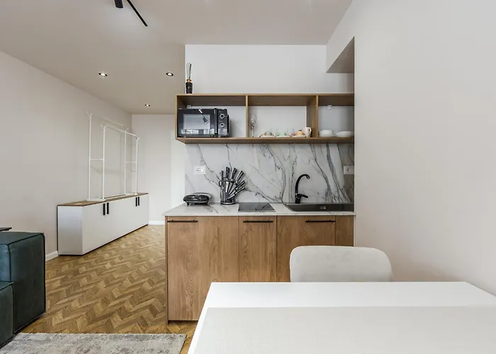 Cozy - Serenitas 2 By Pikhost * Τίρανα